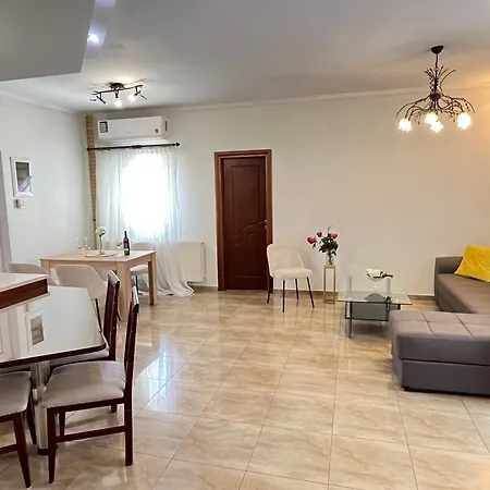 Holiday home Hermes Casa *